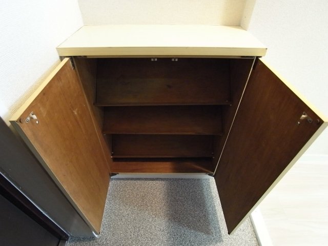 センチュリー東上野 靴入