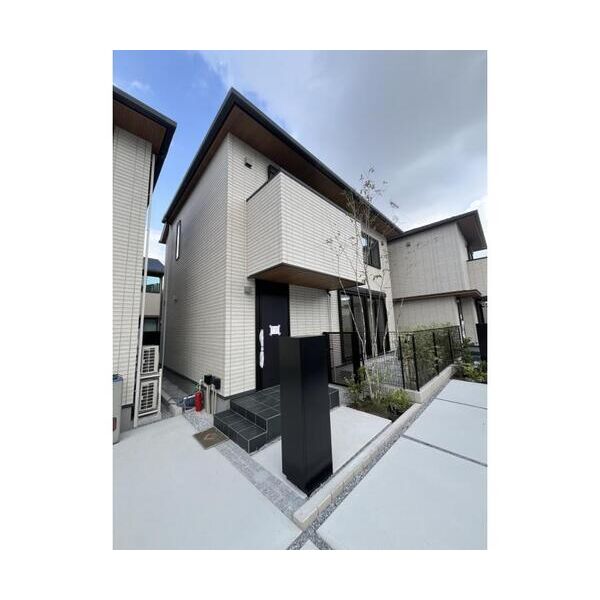 新宿区市谷山伏町戸建　B棟の外観画像