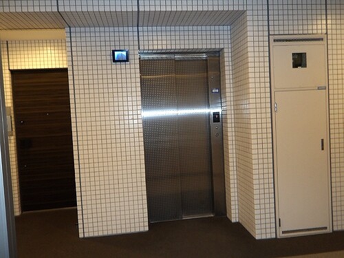 ライオンズクオーレ池袋ソシア4階 エレベーター