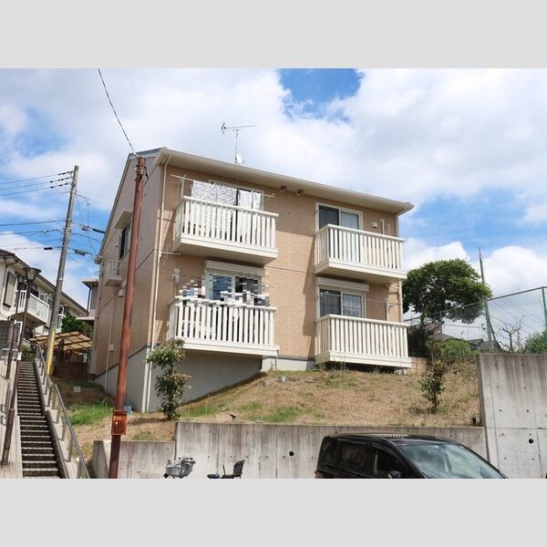 アシネス102号室 建物外観