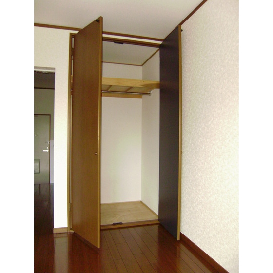 エクセル扇205号室 内観