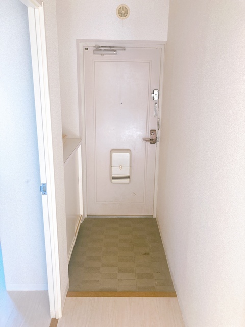 大倉山アルカディア0303号室 玄関
