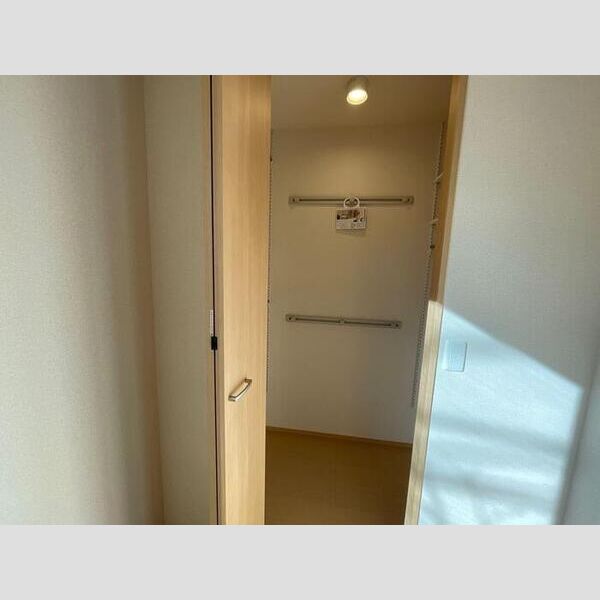 ウィット薬円台 ワンステップクローゼット