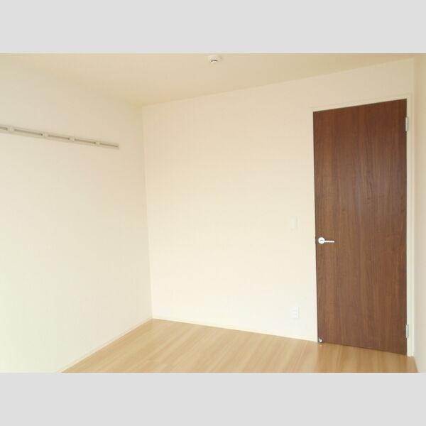 アヴェニール202号室 洋室