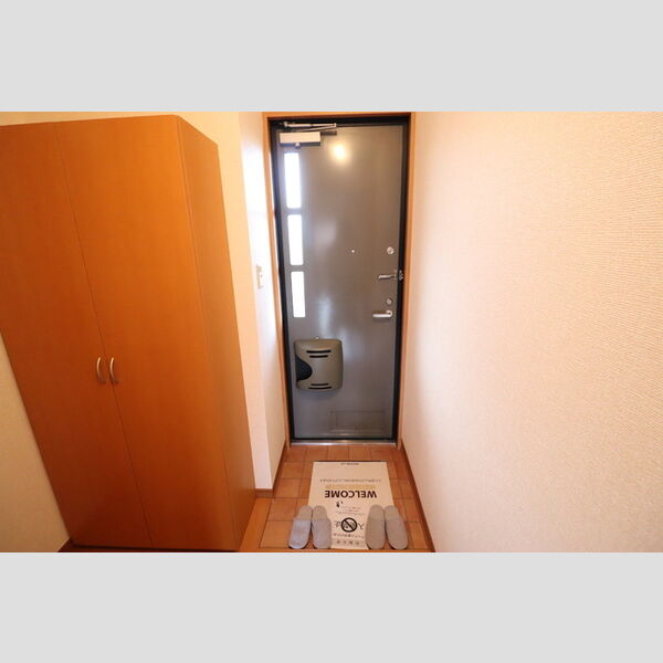 グランドパレス306号室 玄関