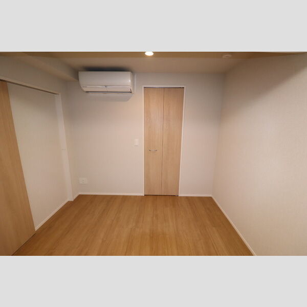 サンジョイアゼロ212号室 洋室5.7帖