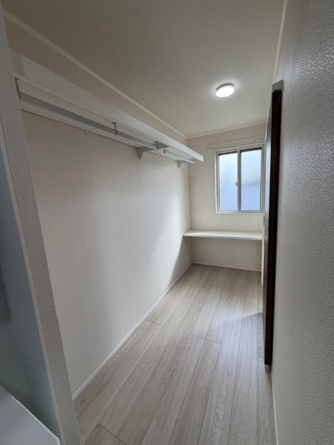 ＣＬＡＩＲＥ　　ＭＵＳＡＳＨＩ301号室 WIC(カウンター付)洗面所からも入れます。