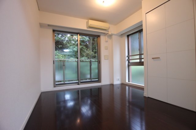 プライムアーバン新宿内藤町103号室 同建物別部屋の参考画像