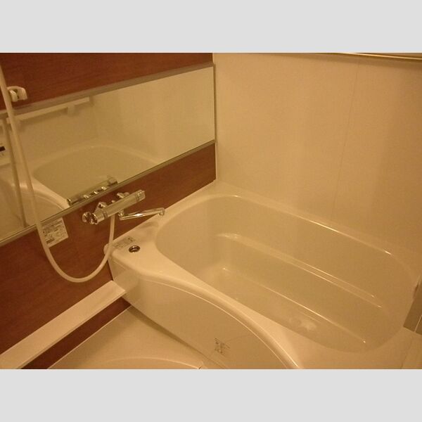 セジュール保塚A 追い焚き機能付きのバス