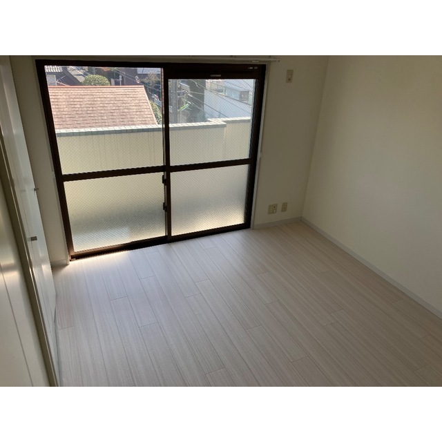 第2成城島田マンション308号室 リビング