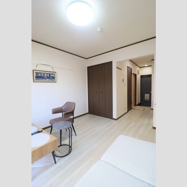 パセオ西府　壱番館110号室 リビング