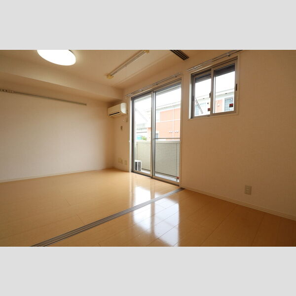 カンピエーレ106号室 LDK★洋室