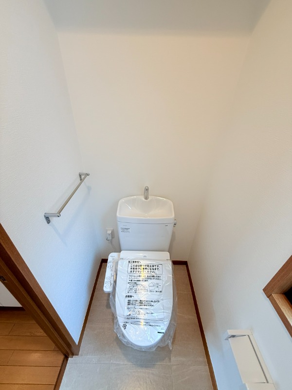 岡津町戸建て 2階