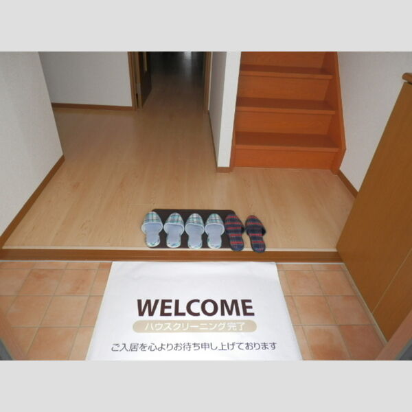 クローバーズヒル　A 玄関