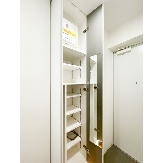 グランパセオ代々木上原0103号室 内観