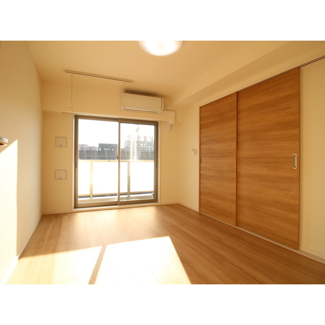 プレール・ドゥーク上中里 洋室