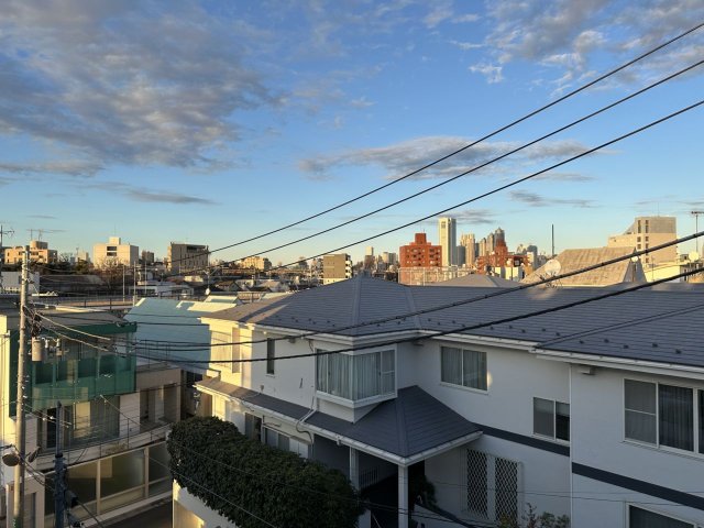 アスタルテ上原4階 都心の景色を眺めながら、静かにくつろぐ贅沢な時間を楽しめます