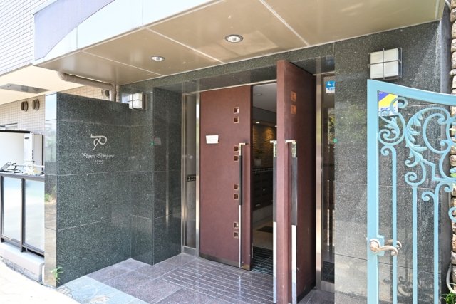 プラネット市ヶ谷 エントランス