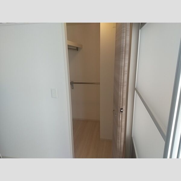 ラ・カーサ　グリシーナ301号室 収納