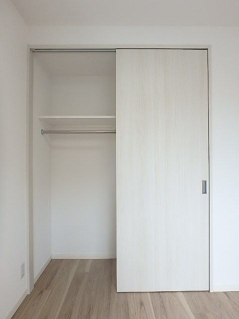 ガーラ・ヒルズ氷川台2階 収納