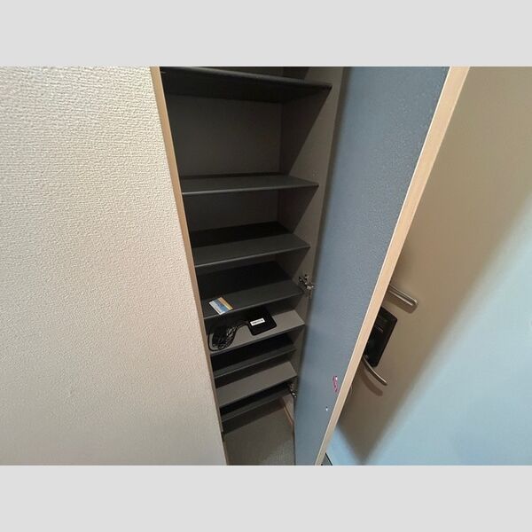 サニークレスト 収納