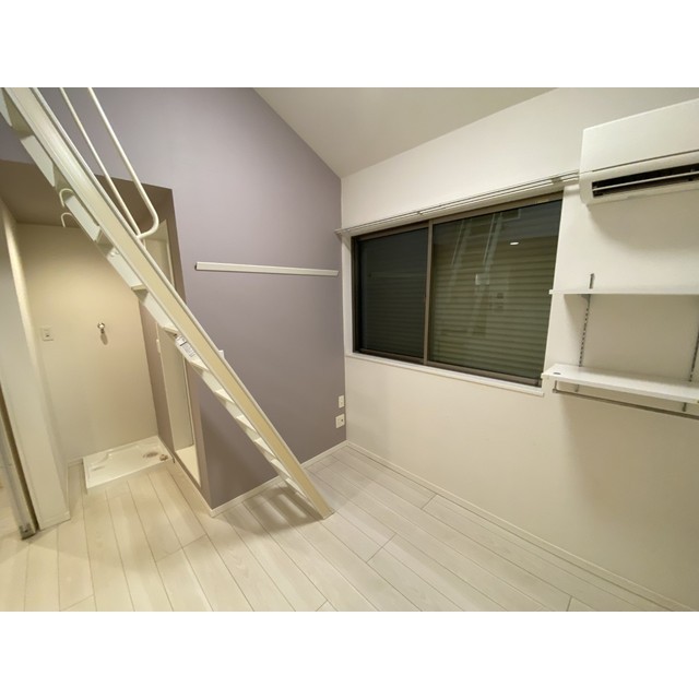 クラッシィコート保土ヶ谷204号室 リビング