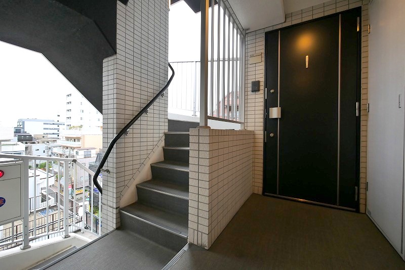 ＡＸＡＳ－ＡＺＥＳＴ王子6階 外観