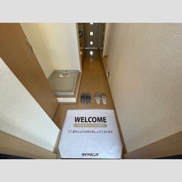 プルミエコート201号室 玄関