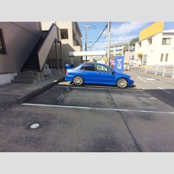 リビエール・ビラ103号室 駐車場