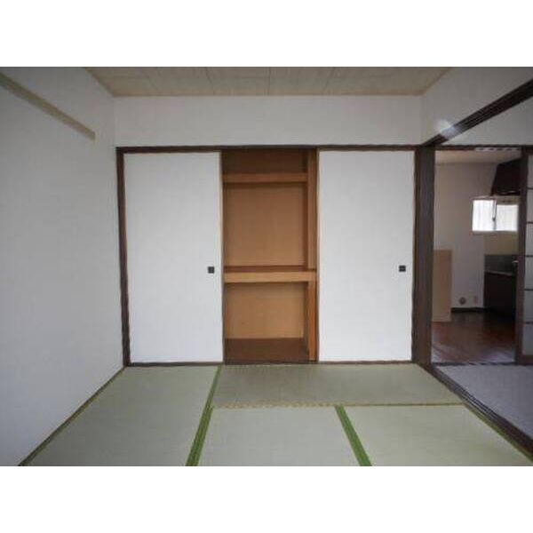 ヴィラ板戸A棟 収納