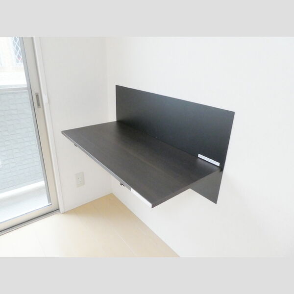 エントピア101号室 折り畳み式ワークデスク