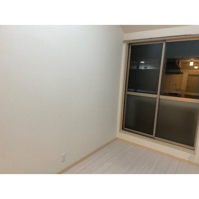 エクセレント三ツ沢B棟203号室 リビング