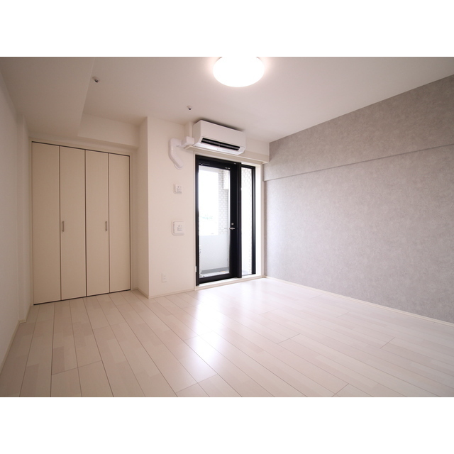 プレール・ドゥーク赤塚202号室 洋室約8帖