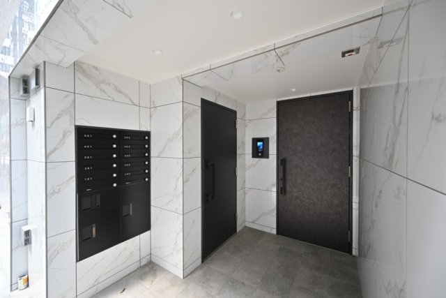 Ｔｈｅ　Ｒｅｓｉｄｅｎｃｅ　Ｎｉｈｏｎｂａｓｈｉ地下1階 エントランス