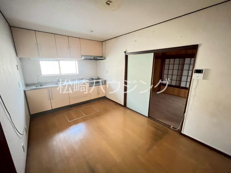 豊玉中1丁目貸家 リビング