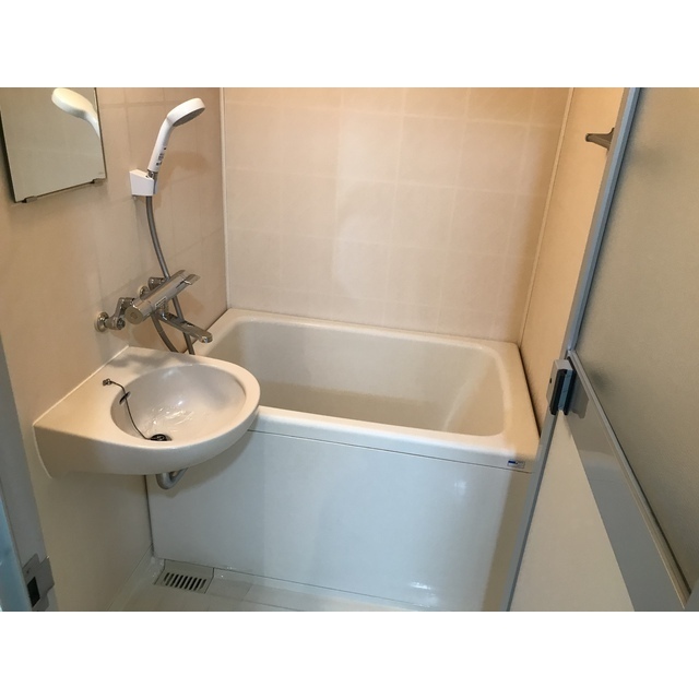 リエス伊勢原105号室 お風呂