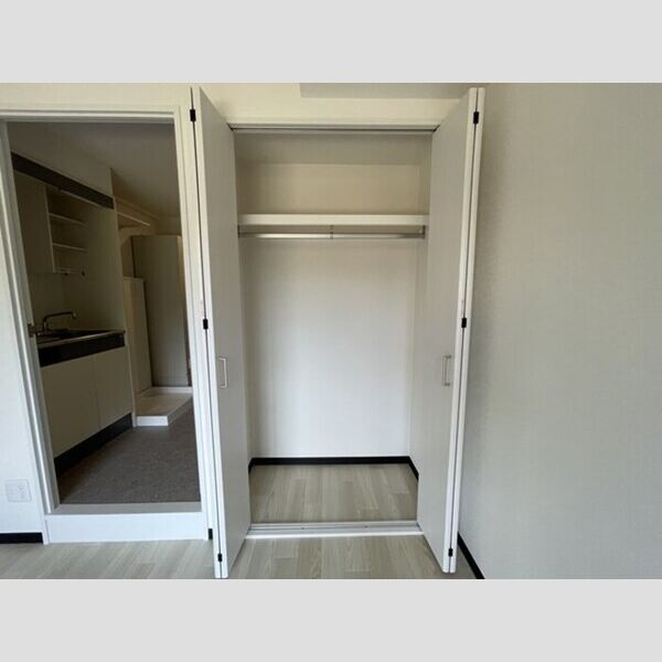 コンフォール小泉202号室 クローゼット