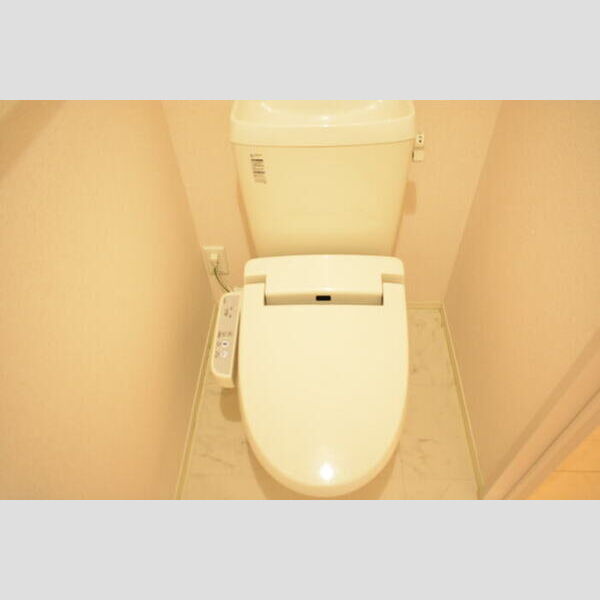 セラ301号室 温水洗浄暖房便座