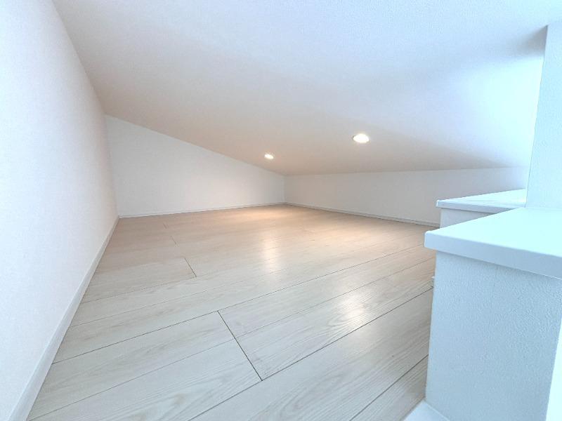 アザーレ・ソラ相武台3階 ロフト☆