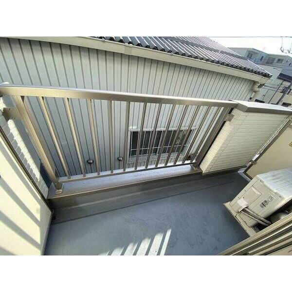 ポンデロッサ駒岡 バルコニー