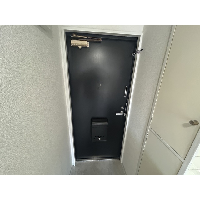 エルピゾ東邦203号室 玄関