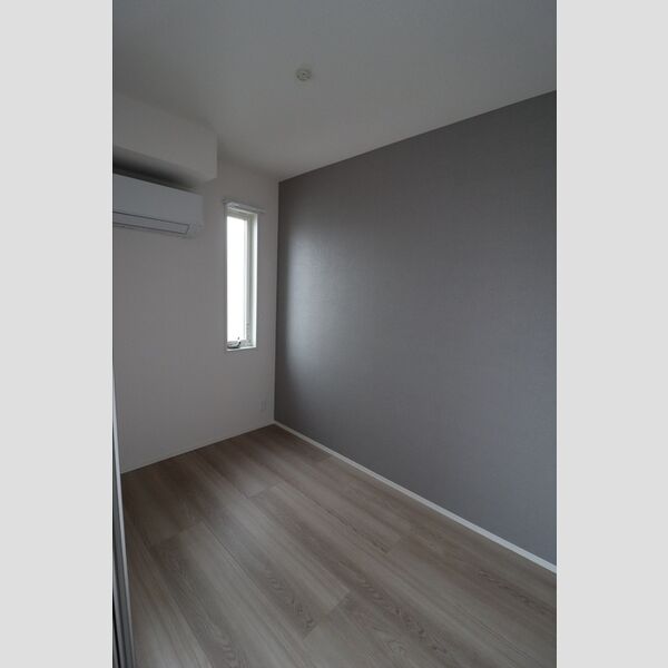 セレスティア白鳥304号室 洋室　約3.1帖