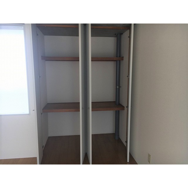 保萬齢03E3号室 収納