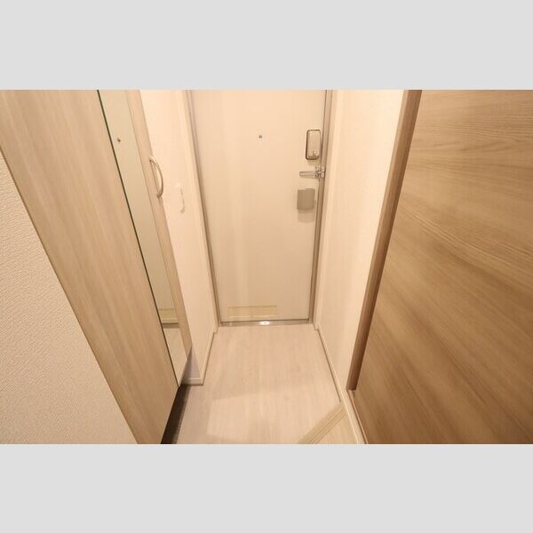 T's court(ティーズコート) 玄関