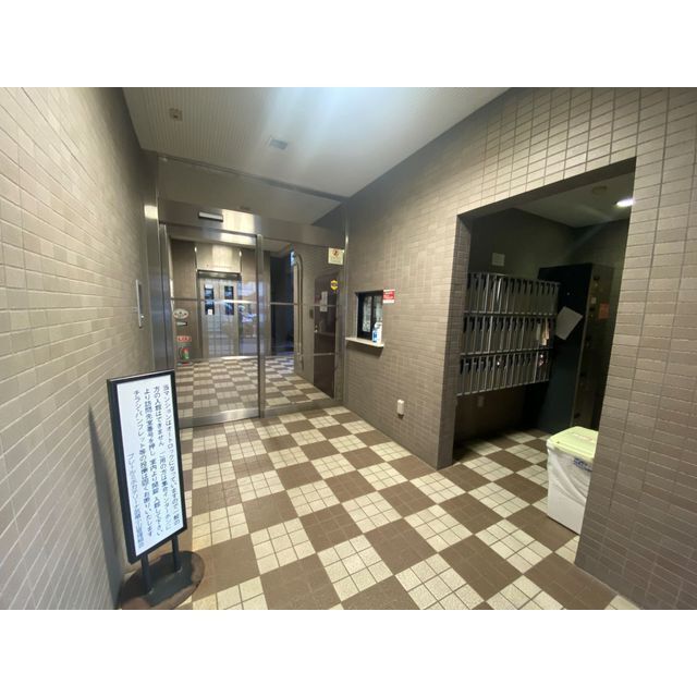 プレールミホカテリーナ武蔵小山702号室 エントランス