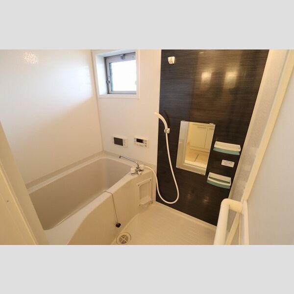 メゾン グリーンヒル102号室 同建物別部屋の参考画像