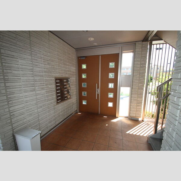 Emile(エミール) 周辺