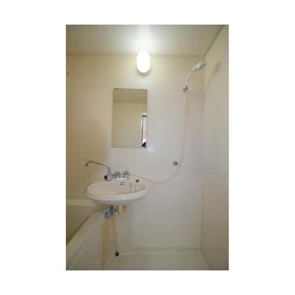 レプリントンハイツA棟 洗面