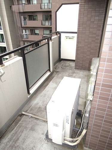 朝日白金台マンション バルコニー（別角）　※2024年10月撮影
