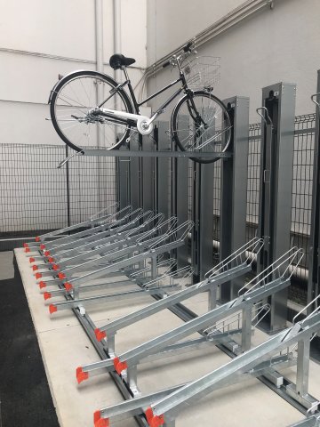 プラウドフラット虎ノ門1401号室 自転車駐輪場